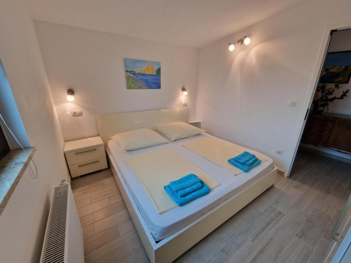 Keser Apartments Rovinj Exteriör bild