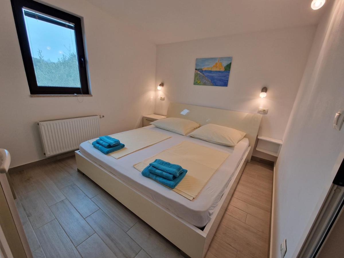 Keser Apartments Rovinj Exteriör bild