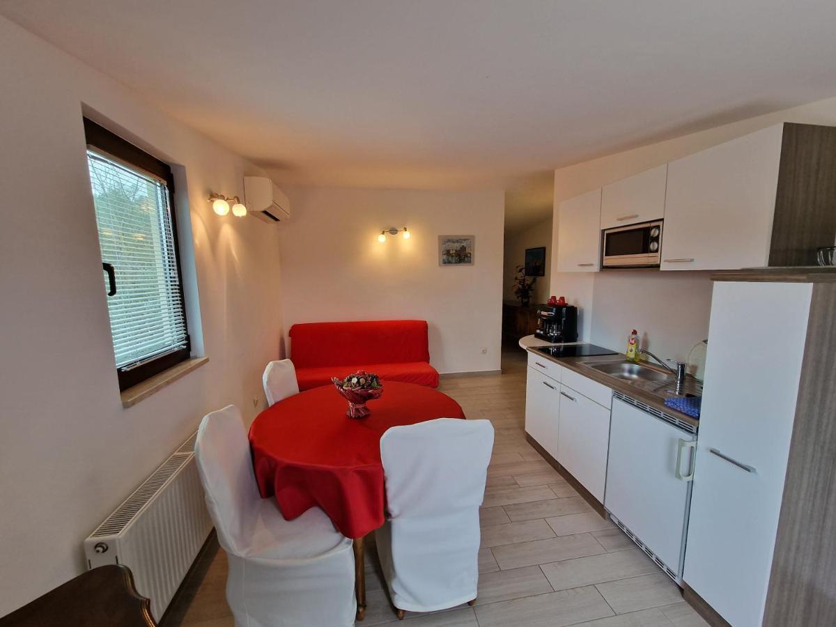 Keser Apartments Rovinj Exteriör bild