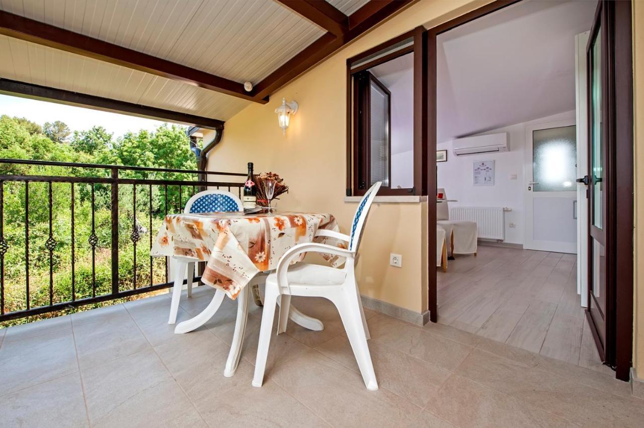 Keser Apartments Rovinj Exteriör bild